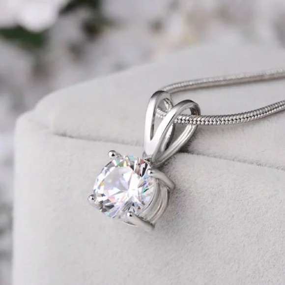 Necklace Earrings Set - Picture 4 of 5